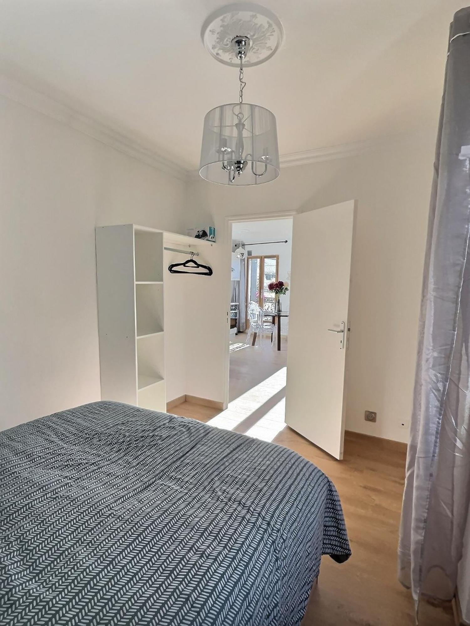 Appartement De Charme Avec Balcon Au Pied Des Commerces เบซิเยร์ ภายนอก รูปภาพ